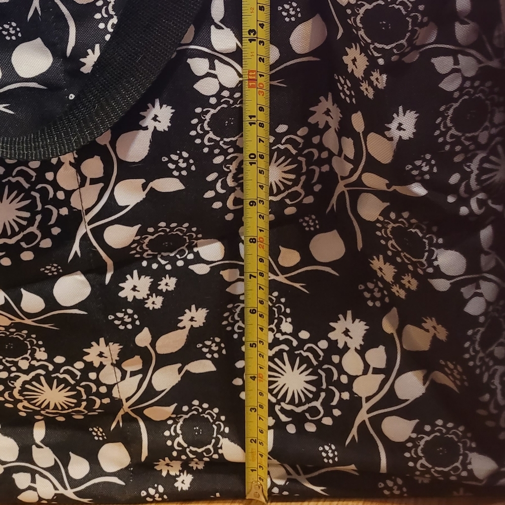 Large tote - Picture 7 of 10